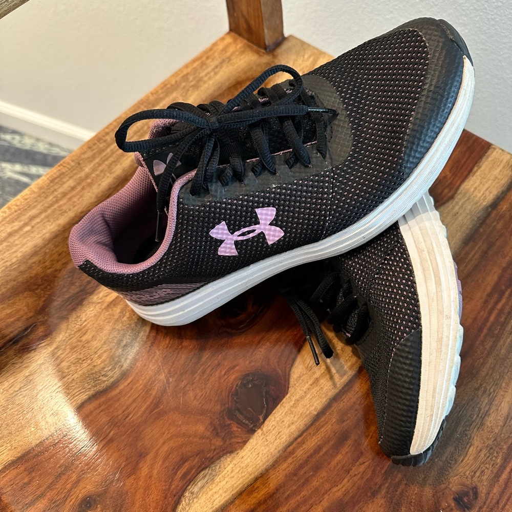 Worn once, Under Armour size 8